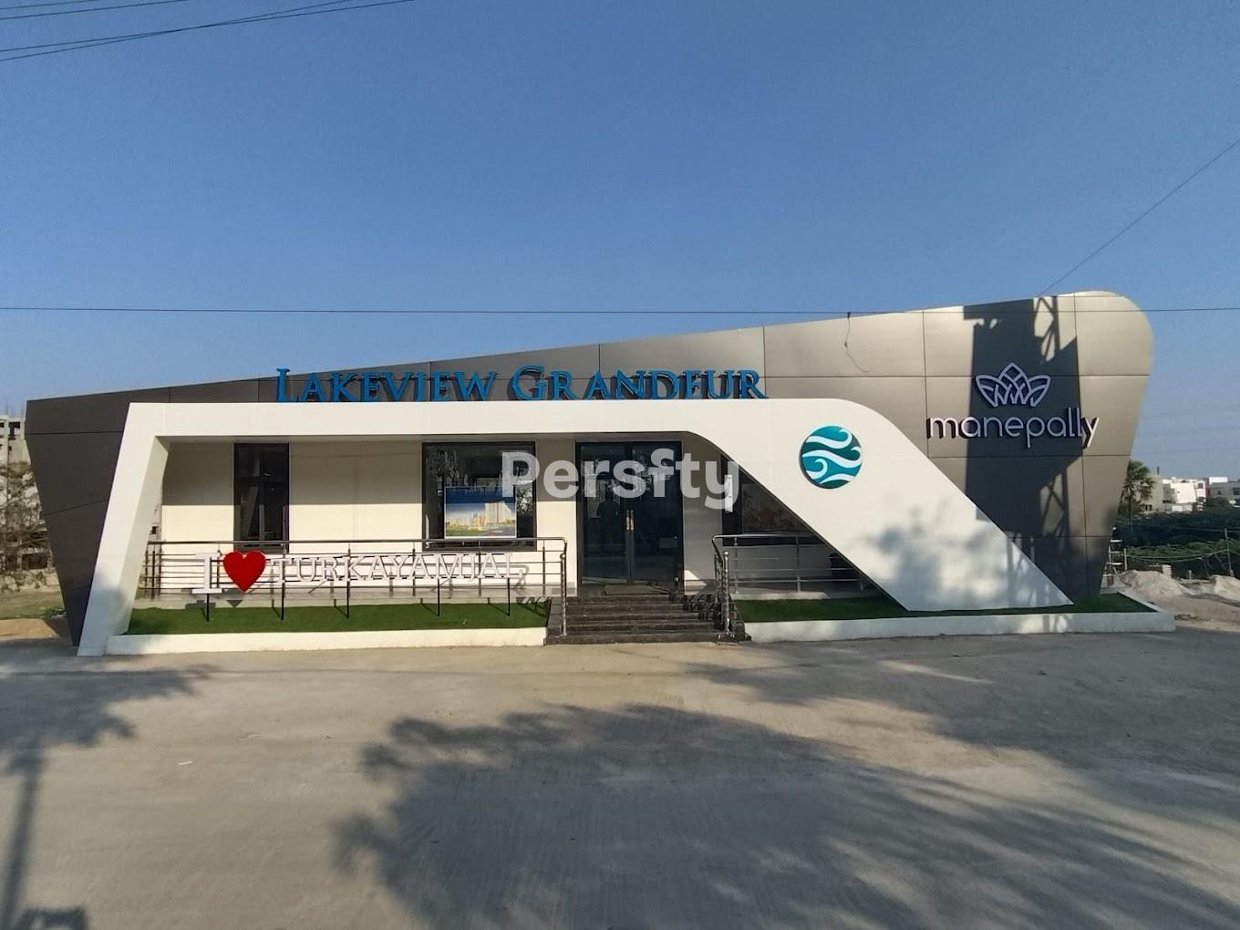 Sree Lakeview Grandeur 1
